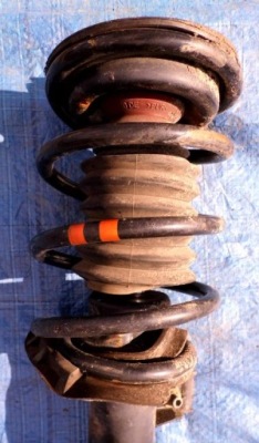 Mini cooper r56 1.6d 2011r lift пружина перед фото №1