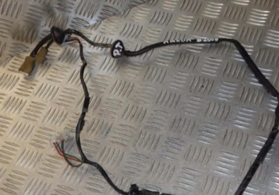 Ford ranger ii mazda b2500 98-06 монтажная дверь правый задняя фото №1