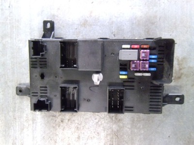 Коробка запобіжників kia carnival iii 2.9 crdi фото №1