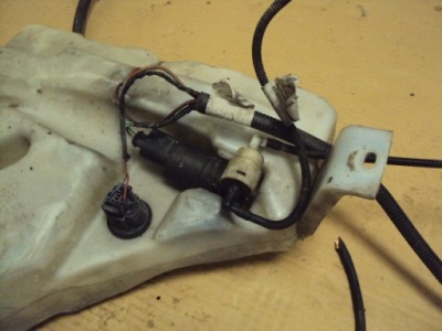 Бачок омивача vw touareg 2002- фото №1