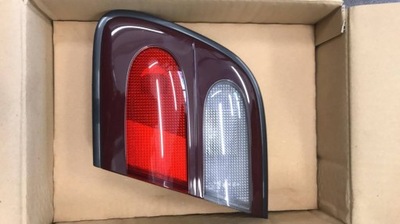 Almera n15 лампа правая задняя w крышка nowa оригинал фото №1