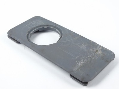 Mercedes w638 заглушка пол крепёжная обивка фото №1