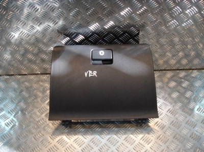 Toyota corolla verso 2008 бардачок фото №1