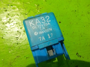 Mazda 323f ba реле фото №1