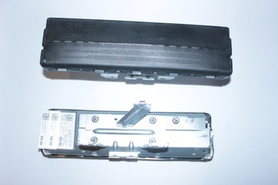 Vw tiguan ii 5na - подушка колінна. фото №1