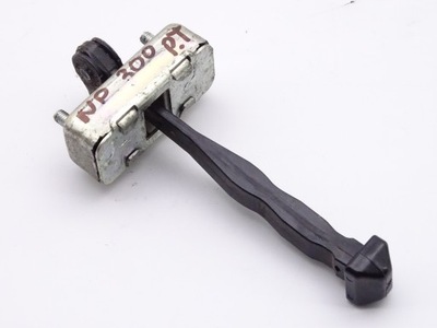 Nissan navara iv np300 обмежувач двері правий задня фото №1