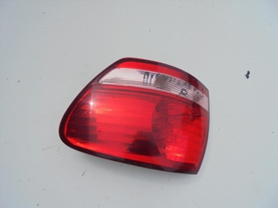 Лампа правый задняя toyota avensis verso фото №1