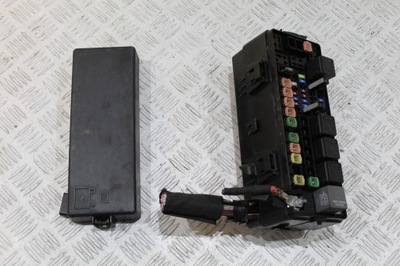 Коробка запобіжників корпус lancia thema 2013 фото №1