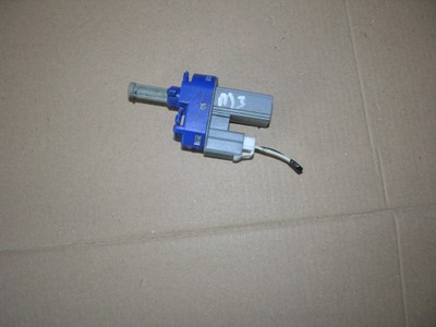 Mazda 3 mazda3 bl 1.6 09-13 датчик педалі стоп-сигнал фото №1