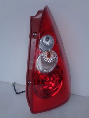 Лампа права задня mazda 5 05-08 фото №1