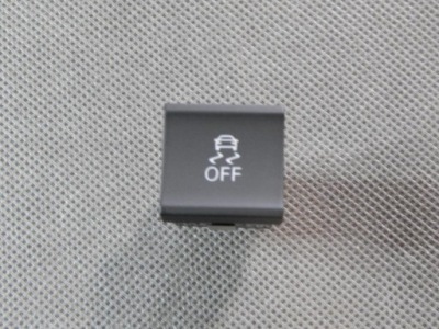 Audi q3 8u кнопка выключатель esp 8u0927134 фото №1