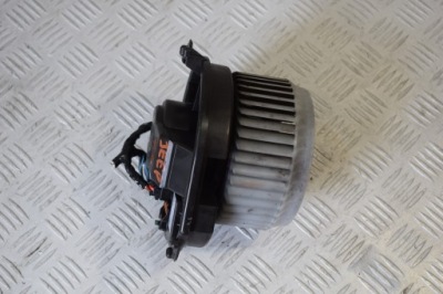 Воздуходувка отопителя jeep cherokee kl 2016 фото №1