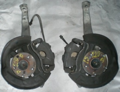 Поворотный кулак ступица lexus is 220 2008r n62r n62l фото №1