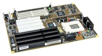 SOYO 5VA2 PŁYTA GŁÓWNA SOCKET 7 EDO SDRAM ISA PCI