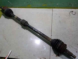 Kia magentis 2.0 16v привідний вал права фото №1