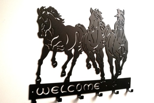 Декоративная вешалка для одежды и ключей WELCOME HORSES