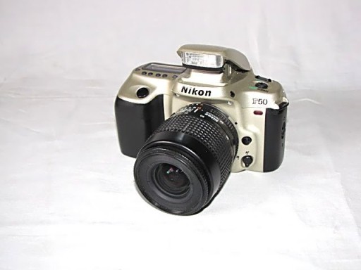 КАМЕРА NIKON F50 — корпус