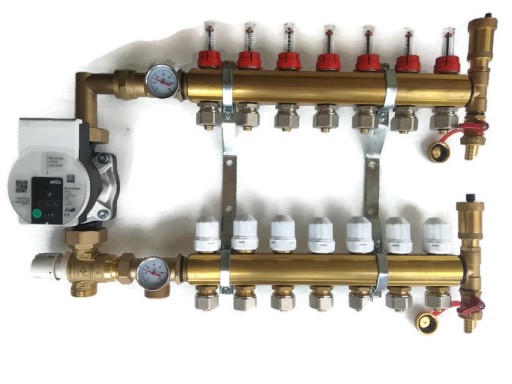 Распределитель 4-х контурный с насосной группой для теплого пола