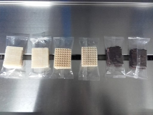 Pozioma maszyna pakujaca, Flow-pack, FPM-010S/D