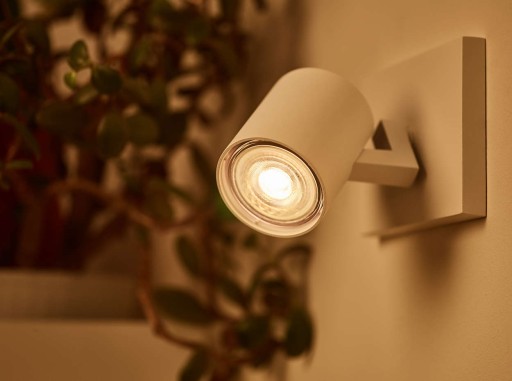 СВЕТОДИОДНАЯ ЛАМПА GU10 4,6 Вт = 50 Вт 3000 К Теплый белый 36° 370 лм CorePro PHILIPS