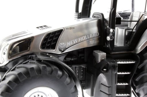 Siku 4488 - Трактор New Holland T8.420-Silver Edition 1:32