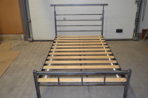 ŁÓŻKO METALOWE Kute FRAZES 140X200 PRZÓD NISKI