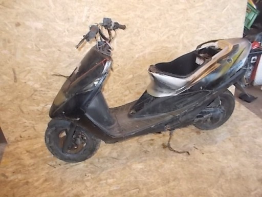 SUZUKI AP 50 TARCZA HAMULCOWA PRZÓD