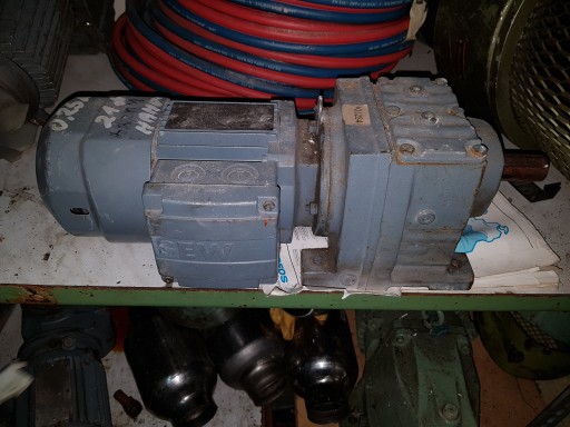 Przekładnia motoreduktor SEW 0.25KW 160 210 280