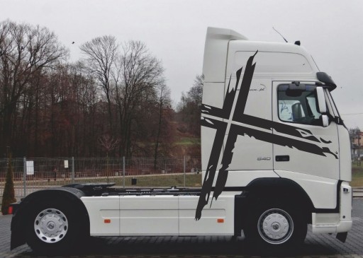 Наклейки наклейка volvo fh 12 13 16 krzyz1 - фото