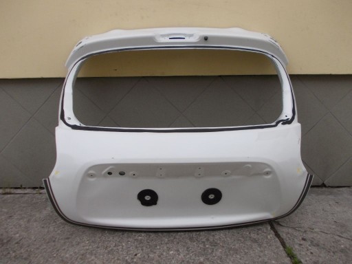 NISSAN JUKE boot doors