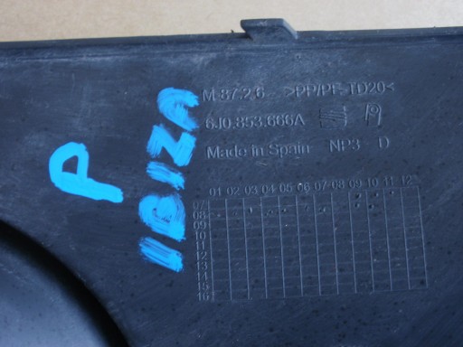 grid of a bumper fog lights right Seat Ibiza IV 6J0853666A