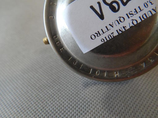 AUDI Q7 4M 3.0 TFSI EGR valve left 06E131101H