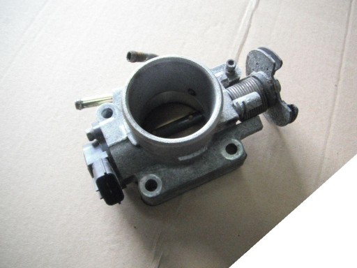 MAZDA DEMIO 96-02 1.3 1.5 ДРОСЕЛЬНА ЗАСЛІНКА В ЗБОРІ