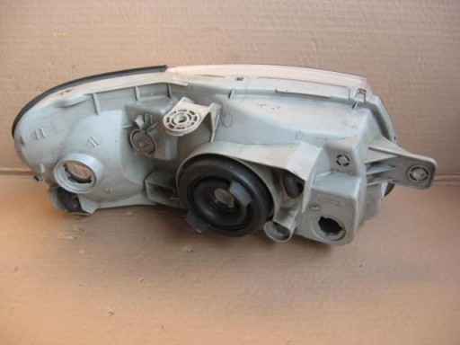 light left front HYUNDAI ACCENT 00-02 NR 101