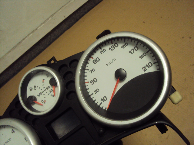 DASHBOARD PEUGEOT 207 1.6 HDI photo 1 - milautoparts-fr.ukrlive.com