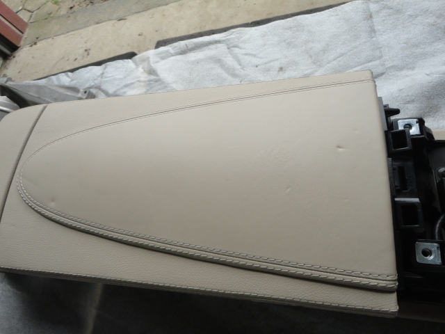 MERCEDES IN 216 W216 CL216 ARMREST photo 2 - milautoparts-fr.ukrlive.com