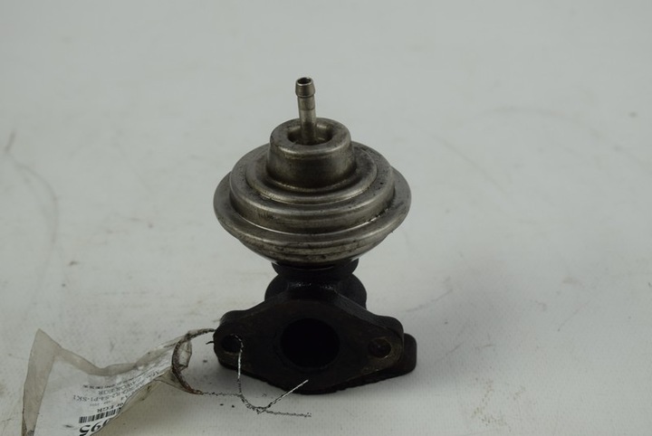 VALVE EGR 028131501E AUDI A4 B5 1.9 TDI 96R photo 2 - milautoparts-fr.ukrlive.com