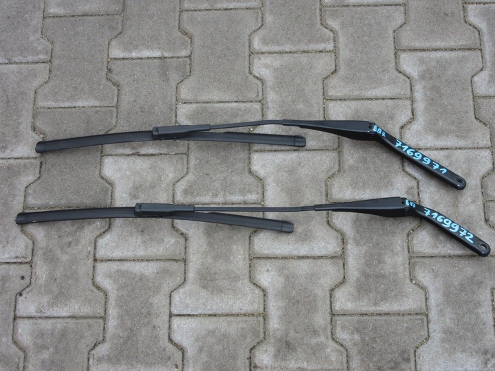 BMW E87 HOLDER WIPER BLADES L 7169971 P 7169972 photo 1 - milautoparts-fr.ukrlive.com