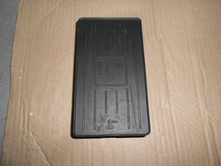 AUDI A4 8W CHARGEUR AMPLIFICATEUR 8W0035502A photo 1 - milautoparts-fr.ukrlive.com