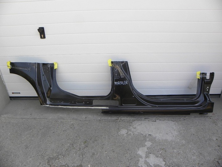 PEUGEOT CARGO 3 SILL RIGHT SIDE photo 1 - milautoparts-fr.ukrlive.com