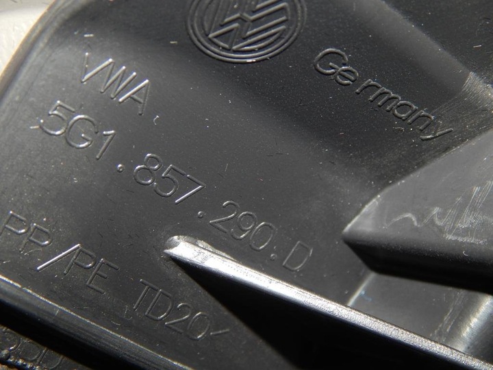 VW GOLF VII BOÎTE À GANTS PASSAGER 5G1857097E