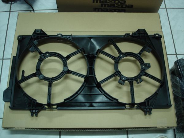 MAZDA 6 2012- CASING FANS NEW CONDITION ORIGINAL photo 1 - milautoparts-fr.ukrlive.com