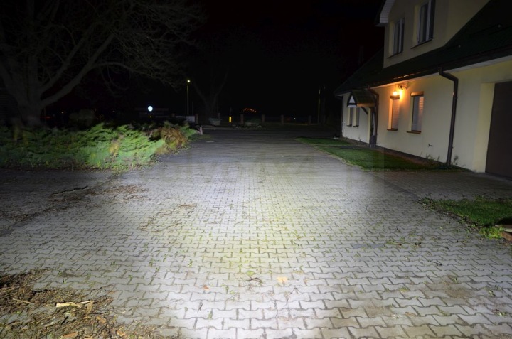 LAMPES DE TRAVAIL PHARES LED 90W VERS MINI TRACTEUR