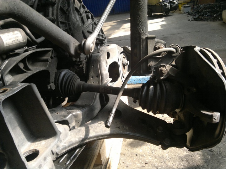 MERCEDES B CLASS W245 PETROL HALF-AXLE SET LEFT AUTOM photo 1 - milautoparts-fr.ukrlive.com