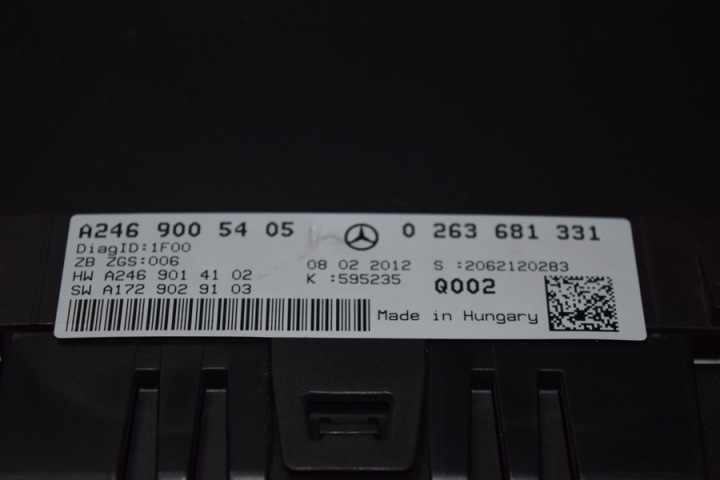 COMPTEUR TABLEAU DE BORD MERCEDES W176 W246 A2469005405