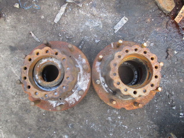 HUB REAR MAN LE2000 17.5