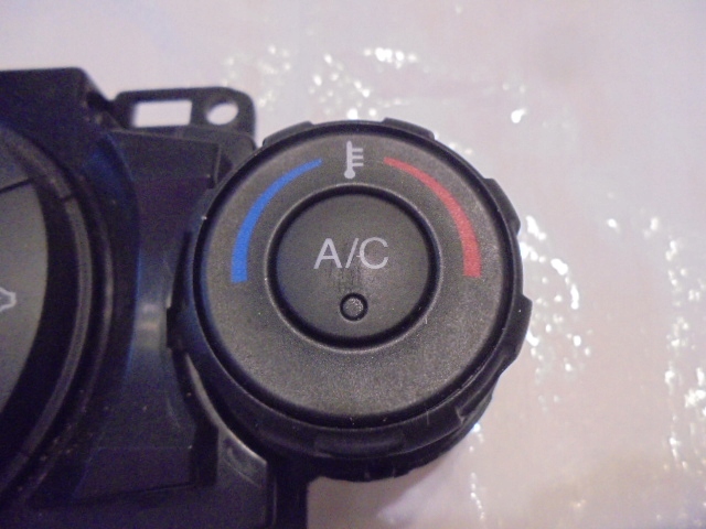 FORD ECOSPORT PANNEAU CLIMATISATION DN1T-18C612-AF