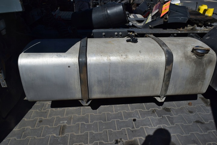 RÉSERVOIR CARBURANT DAF XF 105 CAPACITÉ 730L photo 2 - milautoparts-fr.ukrlive.com