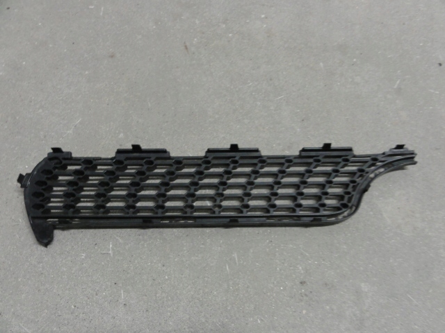 GRILLE CALANDRE DU RADIATEUR MERCEDES CLA W117 AMG RÉFECTION 1178880760 photo 2 - milautoparts-fr.ukrlive.com