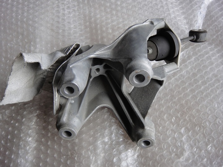 AUDI Q7 3,0 TDI SUPPORT BRACKET ENGINE 4M0199307AF photo 1 - milautoparts-fr.ukrlive.com